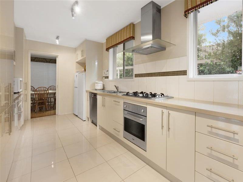 32 Mangana Drive, Mulgrave, VIC 3170