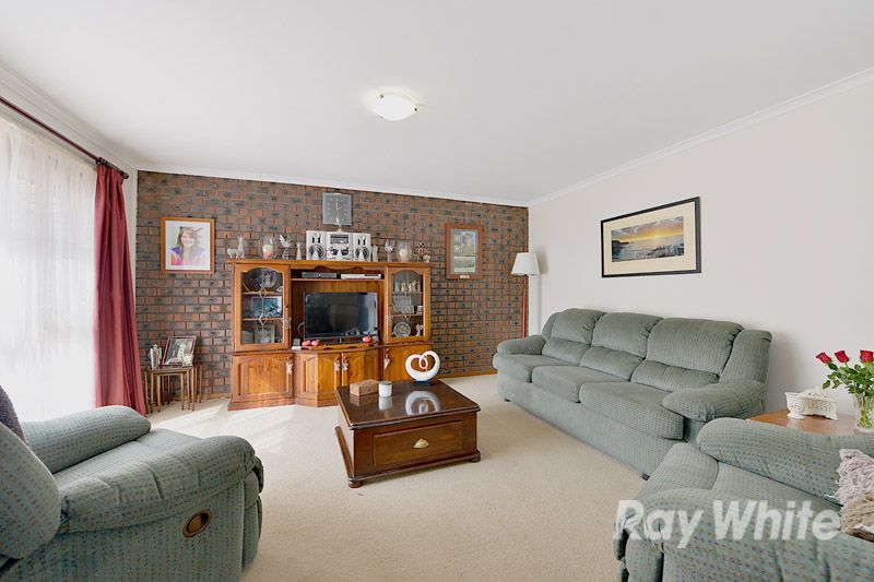 3/4 The Crescent, Ferntree Gully, VIC 3156