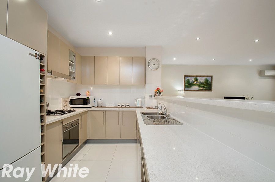 17/2-4 Purser Avenue, Castle Hill, NSW 2154