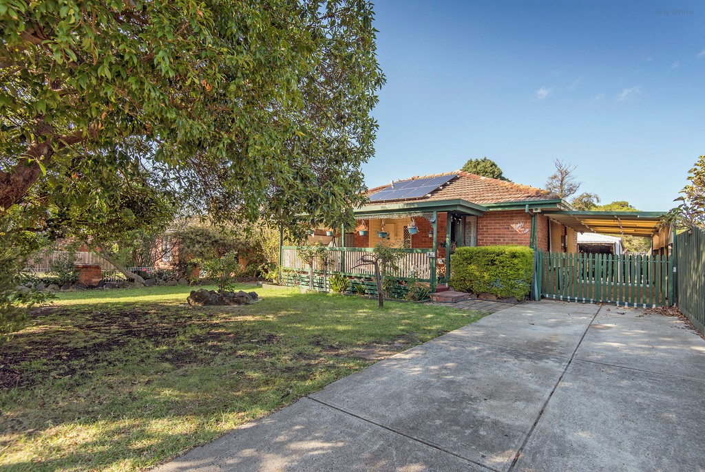 82 Whitelaw Street, Reservoir, VIC 3073