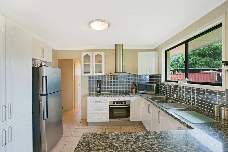 27 Quelch Street, Rockville, QLD 4350