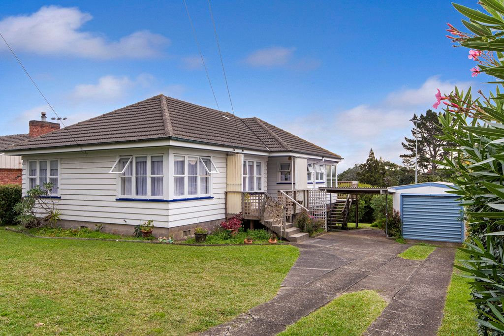 22 Litten Road, Cockle Bay, Manukau City