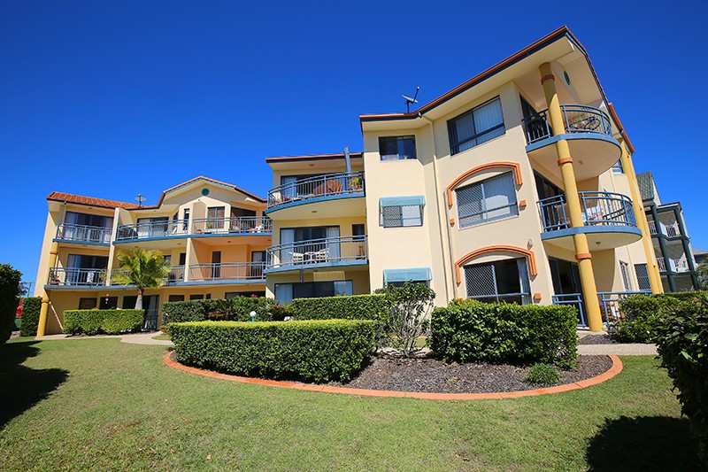 1/201-203 Bradman Avenue, Maroochydore, QLD 4558