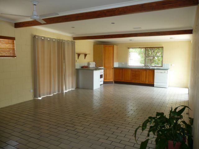 11 Oronsay Avenue, Caloundra, QLD 4551
