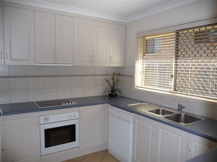 5/27 Gladstone Street, Newtown, QLD 4350