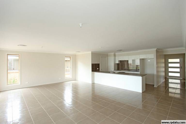 33 Tander Street, Oran Park, NSW 2570