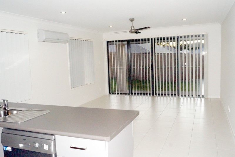 24 Oystercatcher Road, Kirkwood, QLD 4680