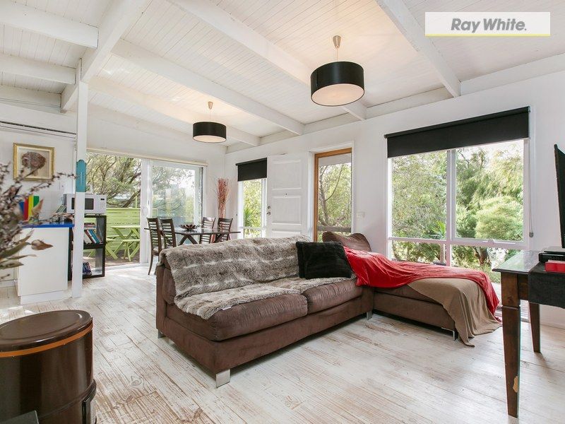 30 Bienias Crescent, Tootgarook, VIC 3941