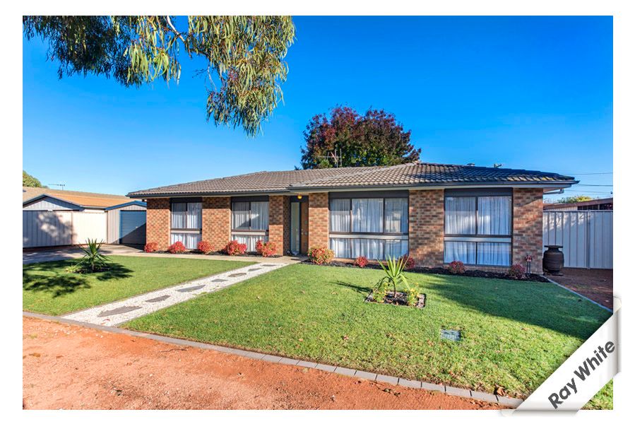 40 Smalley Circuit, Giralang, ACT 2617