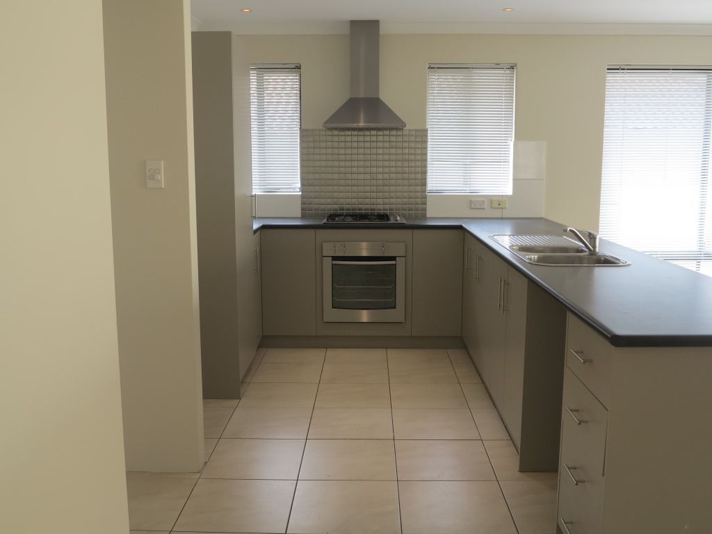 7 Flavio Crescent, Wandina, WA 6530