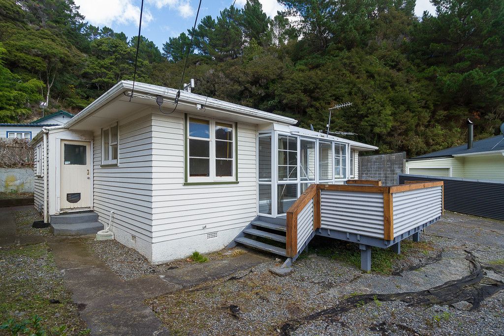 14 August Street, Stokes Valley, Lower Hutt City