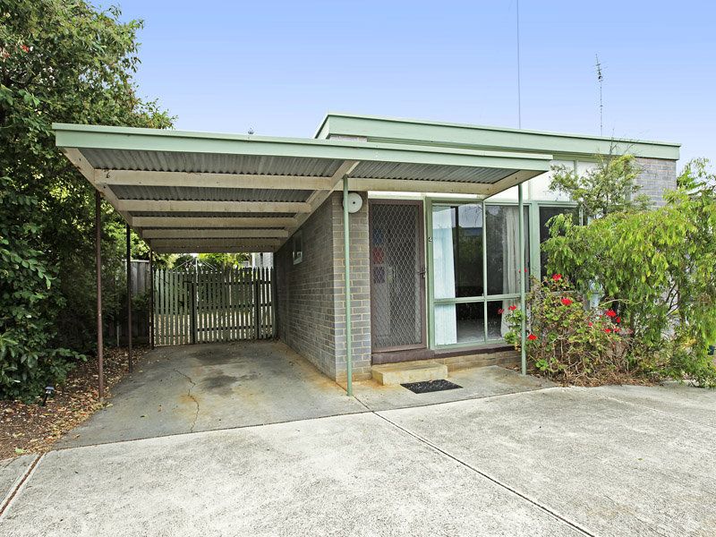 4/2 Iona Avenue, BELMONT, VIC 3216
