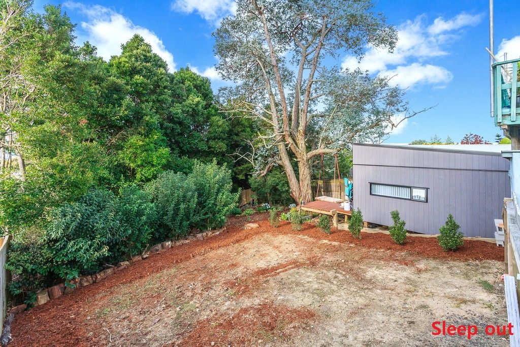 2/20 Celeste Place, Totaravale, North Shore City