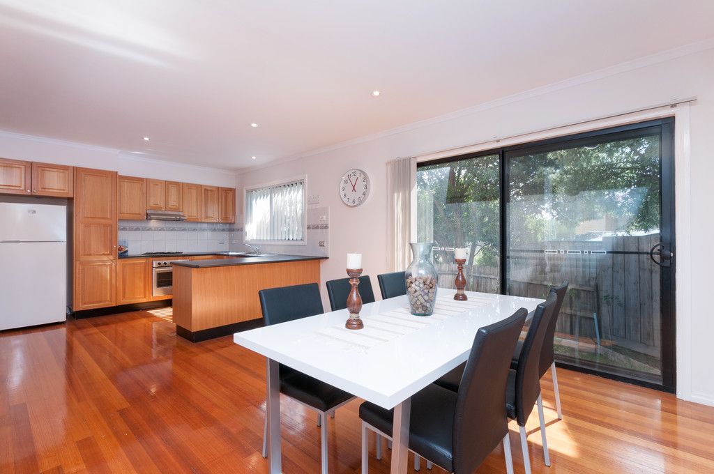 2/2 Boyle Crescent, Mill Park, VIC 3082
