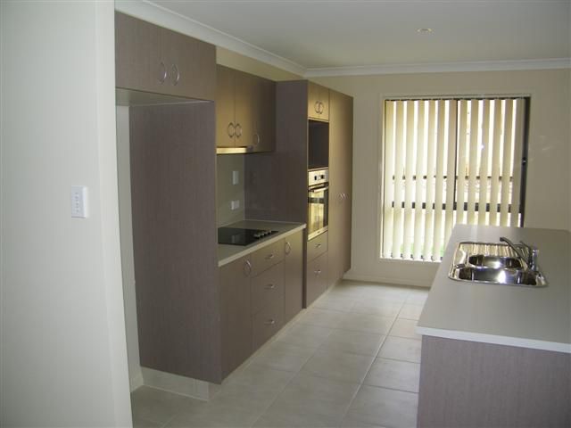 30 Liriope Drive, Kirkwood, QLD 4680