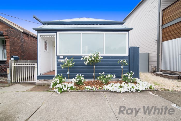 82 Young Street, Carrington, NSW 2294