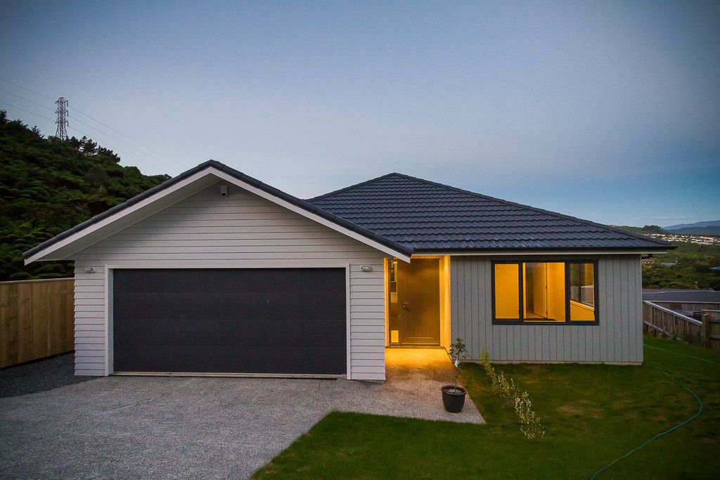 11b Aran Moore Place, Belmont, Lower Hutt City