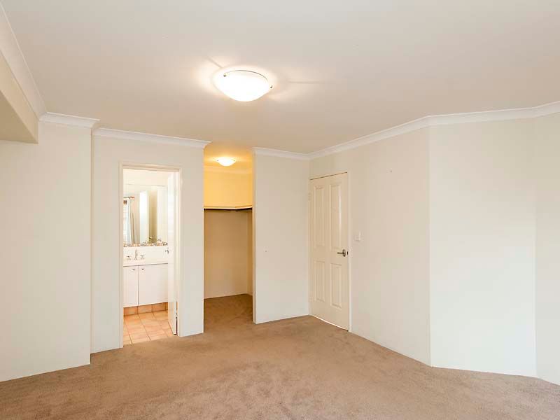 20 The Lakes Boulevarde, Jandakot, WA 6164