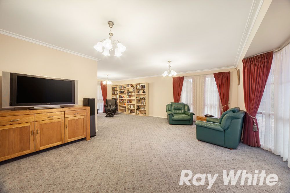 49 Howell Drive, Berwick, VIC 3806