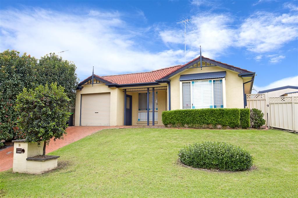 18 Woodi Close, Glenmore Park NSW 2745
