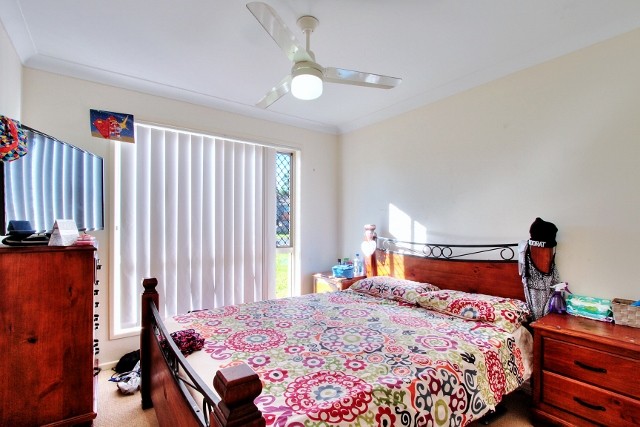 10 Schafer Court, Edens Landing, QLD 4207