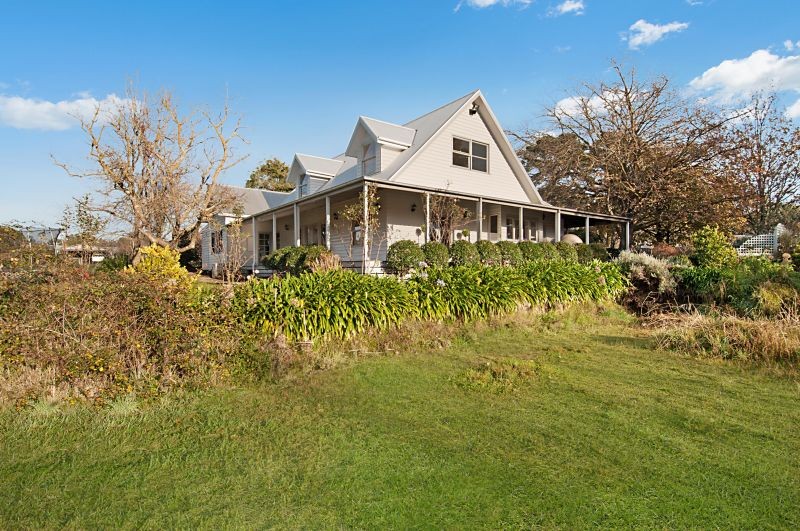 50 Mont Albert Road, Garfield, VIC 3814