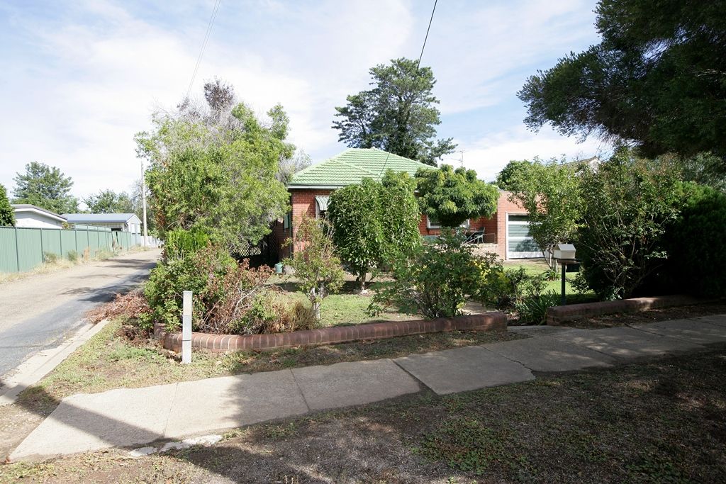 42 Slocum Street, Wagga Wagga, NSW 2650