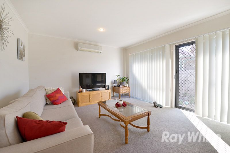 2/69 Scoresby Road, Bayswater, VIC 3153
