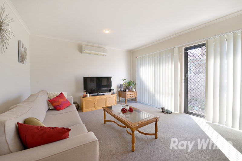 2/69 Scoresby Road, Bayswater, VIC 3153
