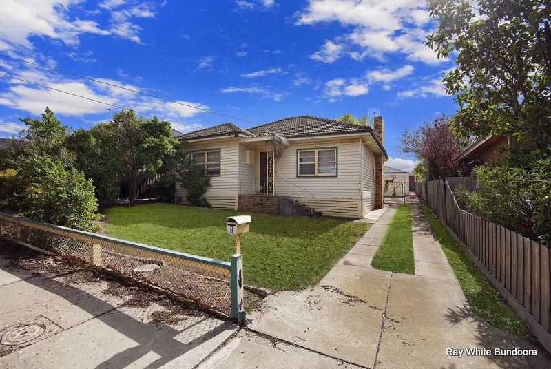 8 Cool Street, Reservoir, VIC 3073