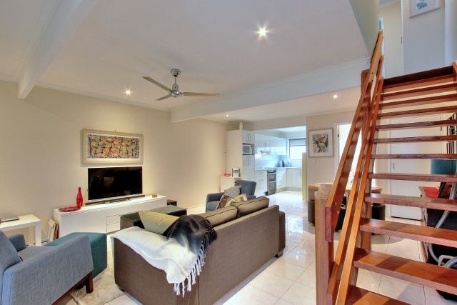 155 John Paul Drive, Springwood QLD 4127