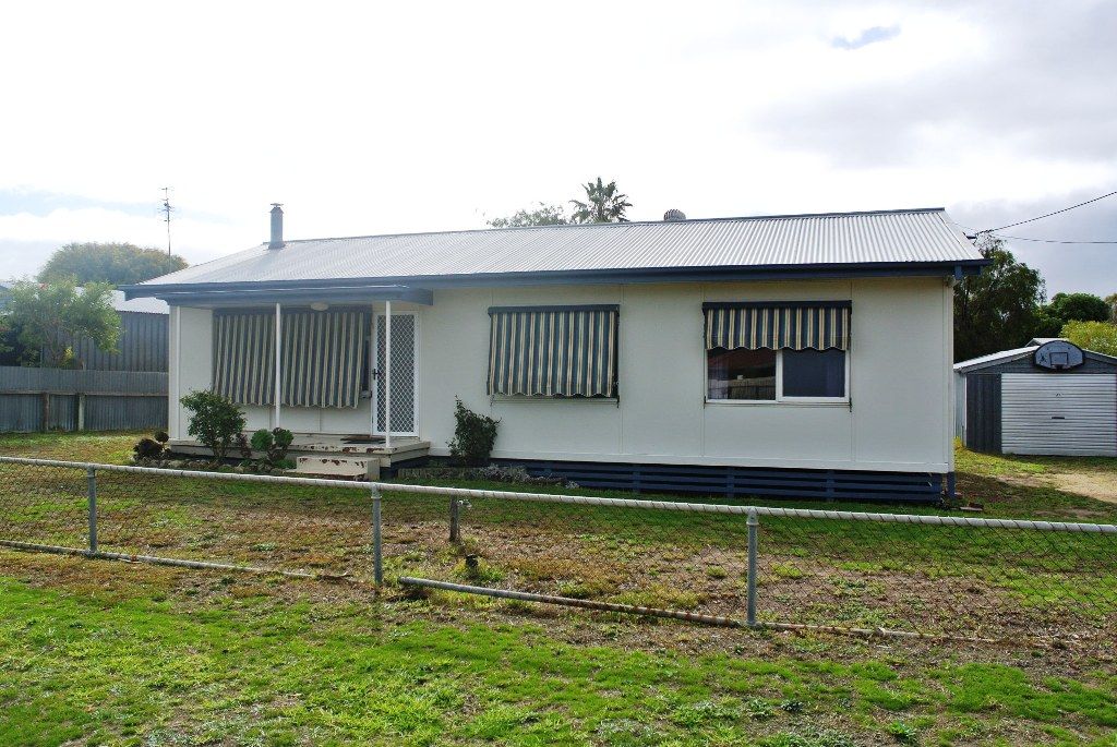 4 Acraman Street, Kingston Se, SA 5275