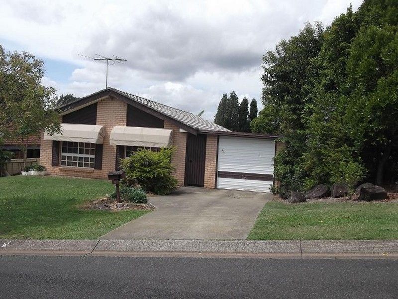 8 Leru Street, Mansfield, QLD 4122