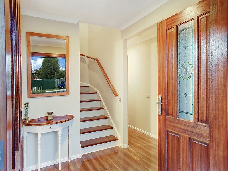 4 Peppermint Walk, South Morang, VIC 3752