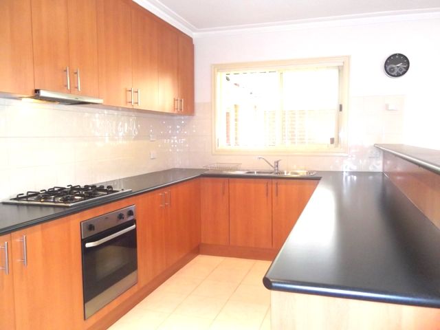 2/64 Barry Street, Reservoir, VIC 3073