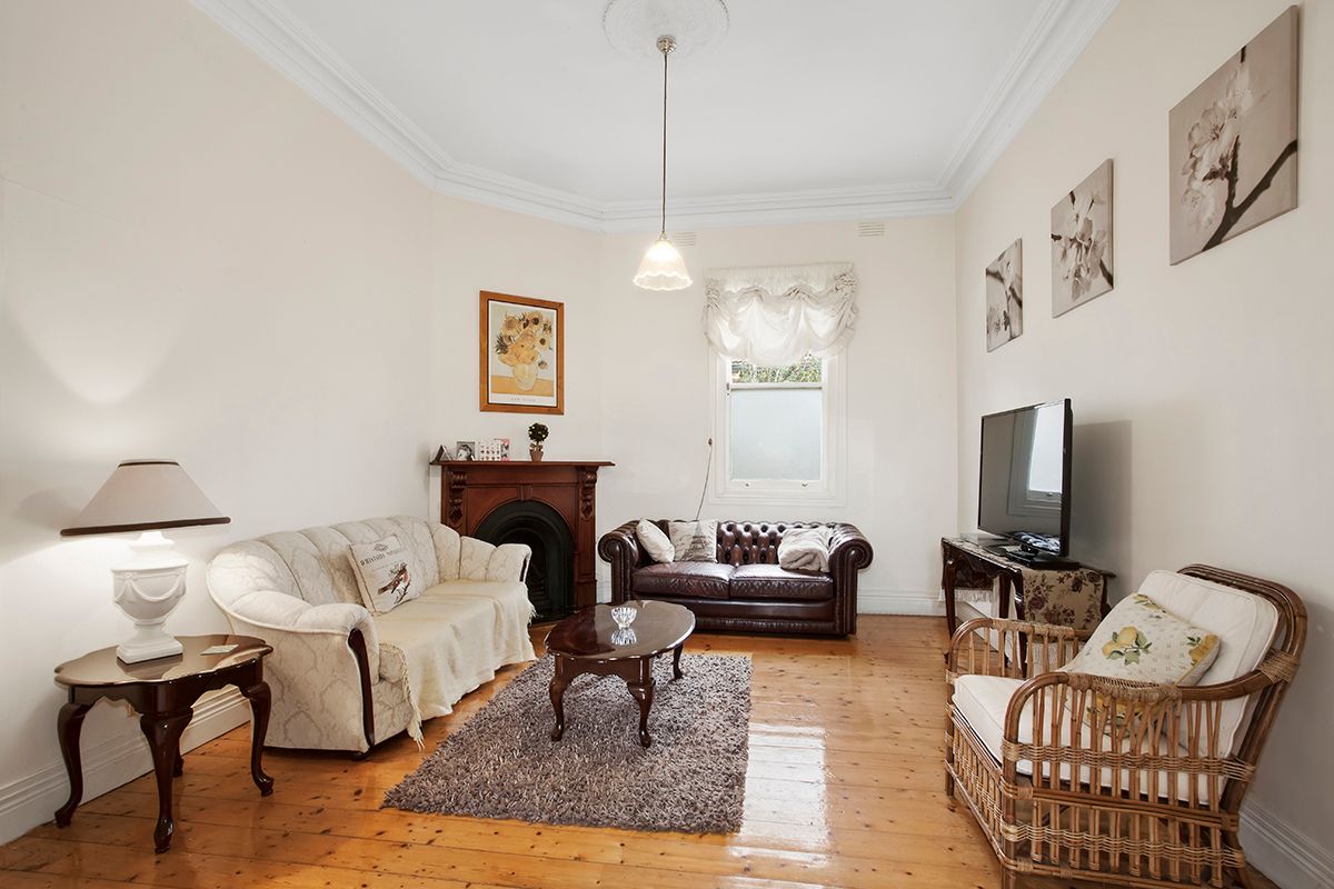 8A Carlisle Crescent, Hughesdale, VIC 3166