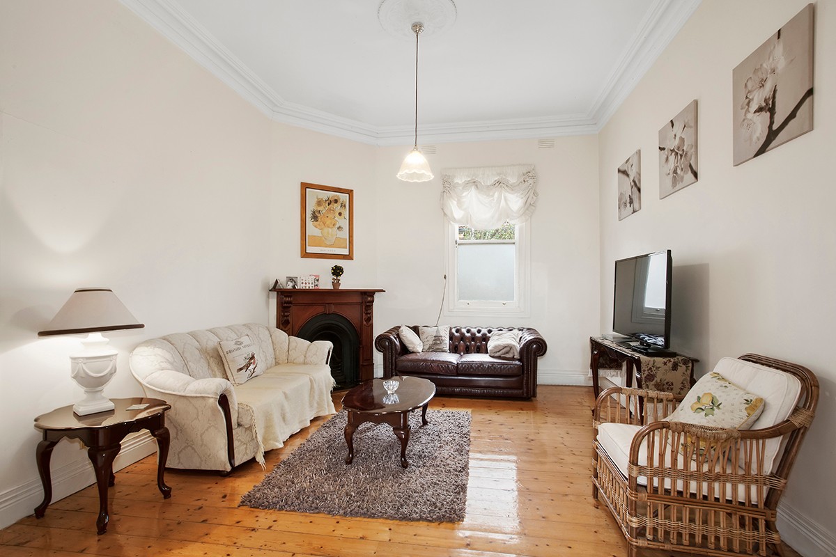 8A Carlisle Crescent, Hughesdale, VIC 3166