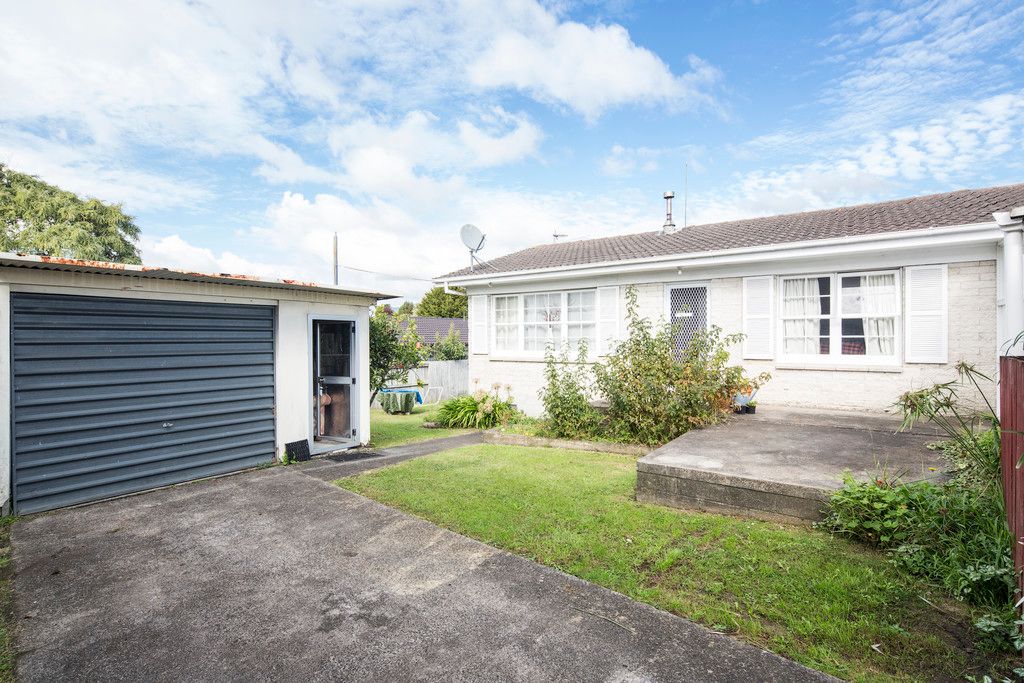 68B Sturges Road, Henderson, Waitakere City