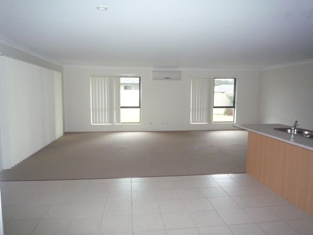 1 Greenwood Place, DECEPTION BAY, QLD 4508