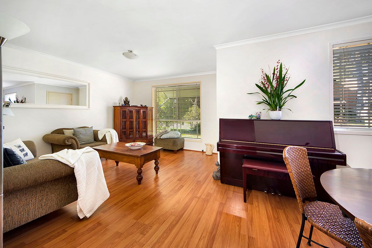 2/4 Owen Jones Row, Menai, NSW 2234