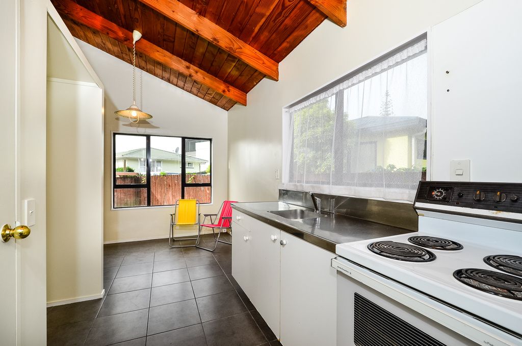 1/6 Daytona Road, Henderson, Waitakere City