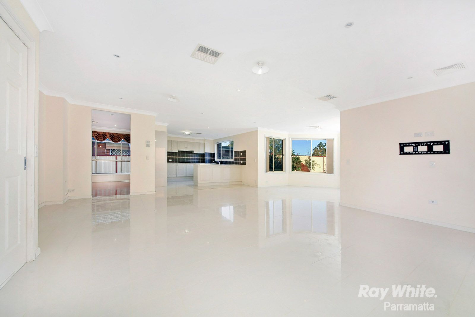 28 Pye Street, Westmead, NSW 2145