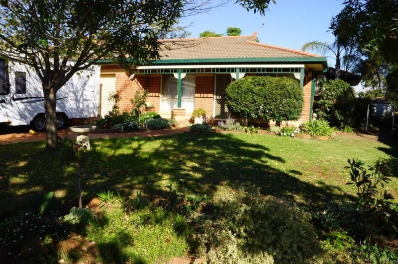 11B Wise Close, Dubbo, NSW 2830