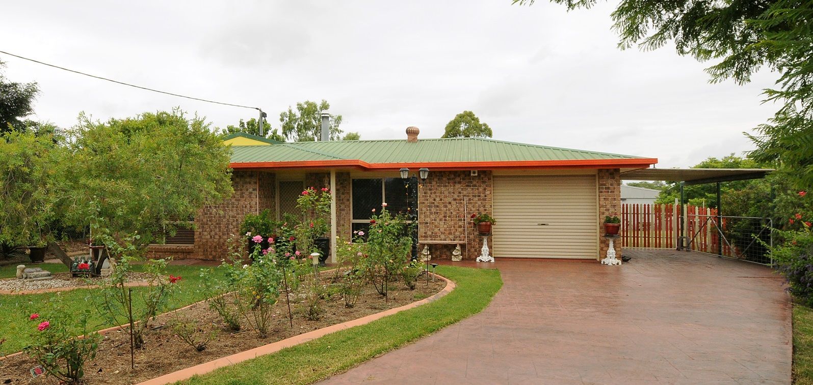 8 Lawmere Court, Kingsthorpe QLD 4400