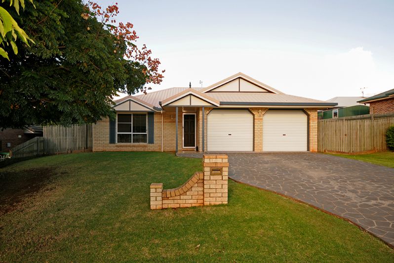 64 Bouganvillea Drive, Middle Ridge QLD 4350