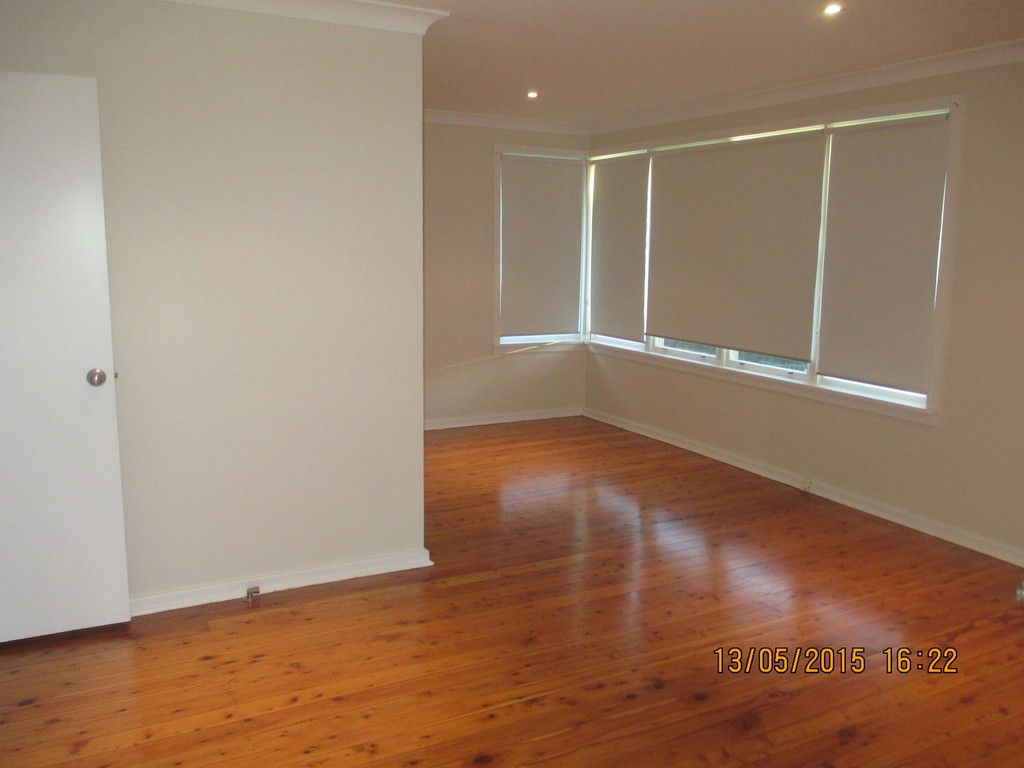 8 Queenborough Street, Nowra, NSW 2541