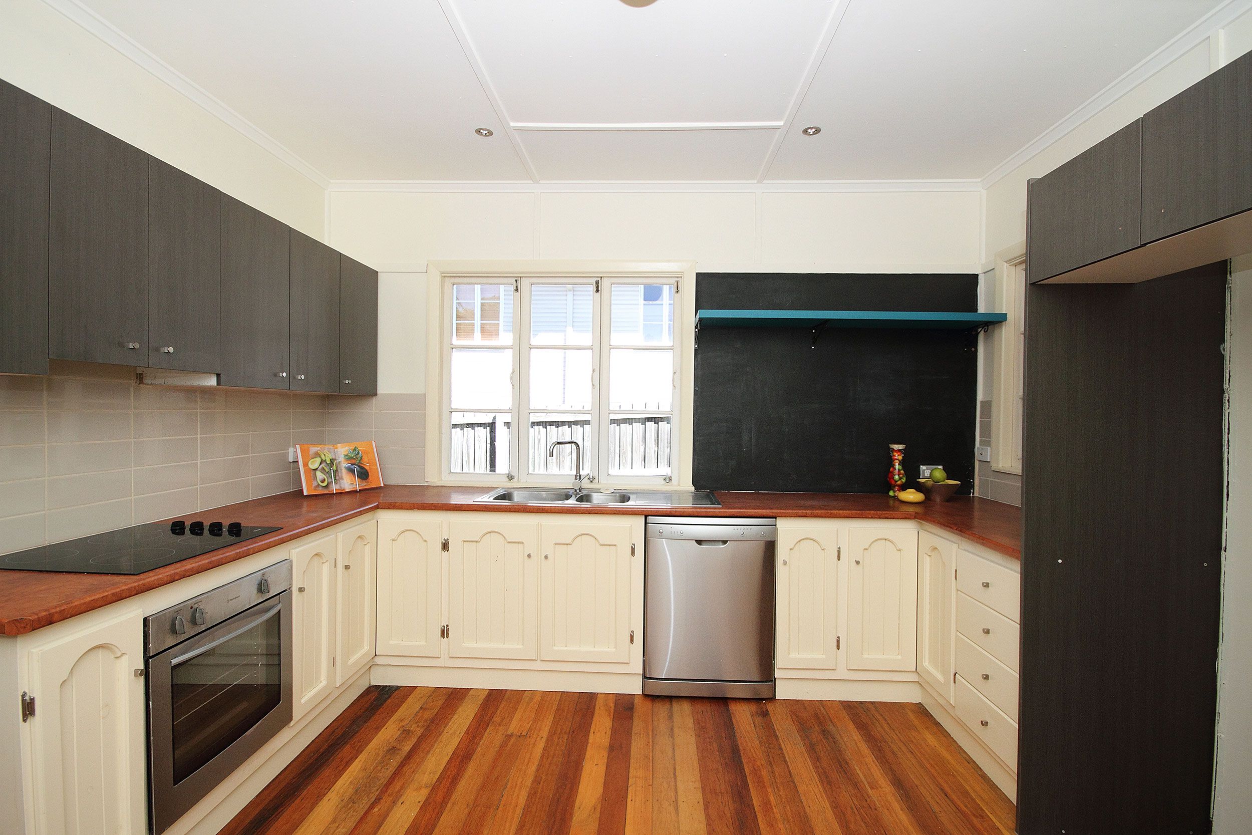 36 Oakfield Street, Mount Gravatt East, QLD 4122