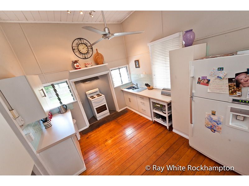 299 East Street, Depot Hill, QLD 4700