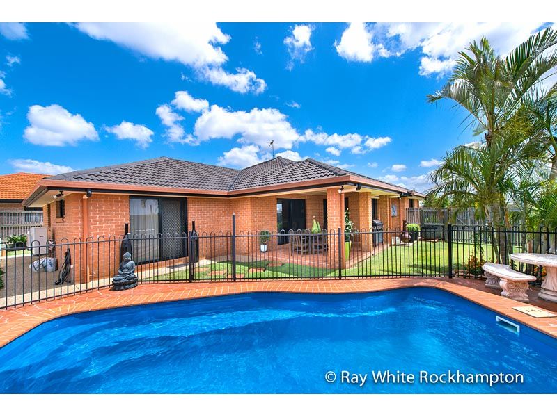 1 Jacaranda Place, Norman Gardens, QLD 4701