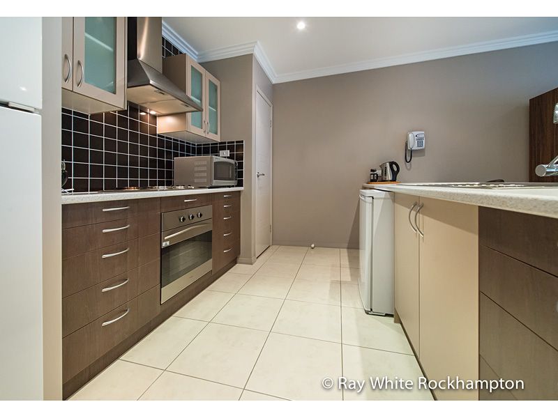 Unit 10/15 Parkside Place, Norman Gardens, QLD 4701